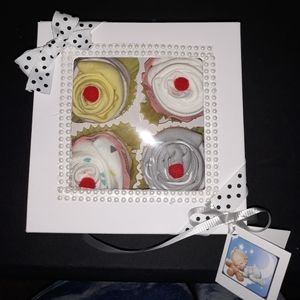 Baby Onesies Cupcakes
